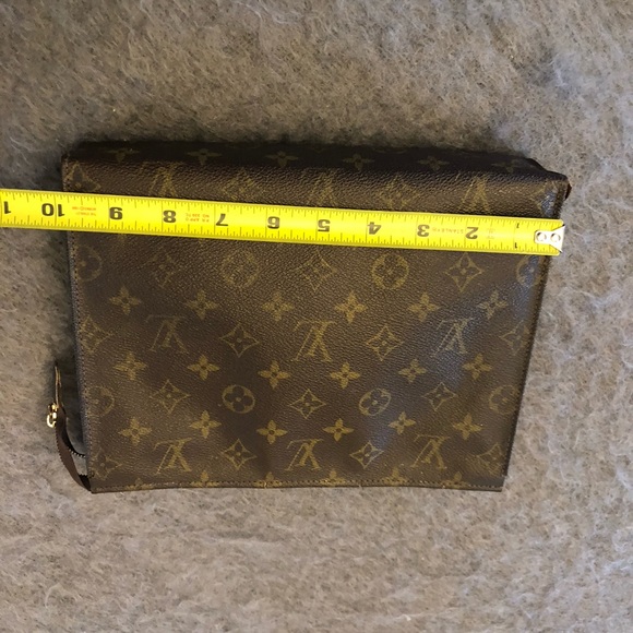 Louis Vuitton vintage clutch❤️ - Picture 6 of 11